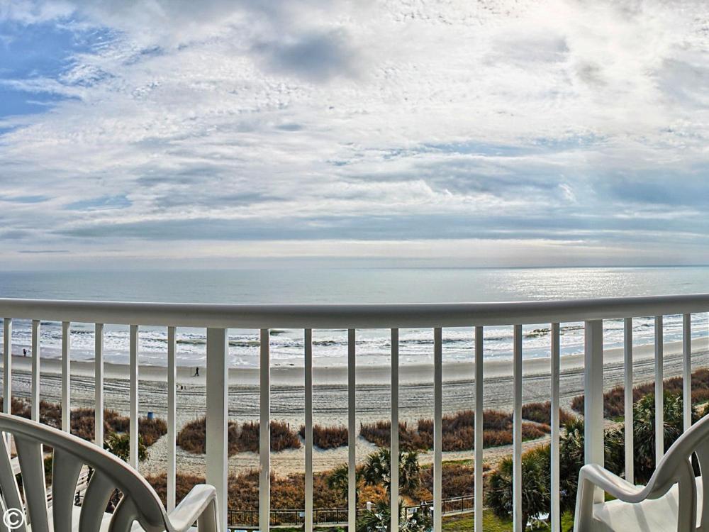 Studio - Oceanfront interior